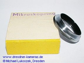 Ihagee-Mikroskopring II mit Ringschwalbe und  Gewinde zum Anschluss eines Okularstutzens der Mikroskope L oder N aus Jena in Verbindung mit dem Ihagee-Reproger�t