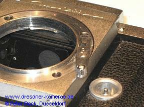 Praktica #010XXX, Umbau auf Exakta-Bajonett und Nachr�stung einer Blitzsynchronisation
