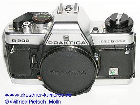 Praktica B 200 chrom mit gedrucktem Schild Cattaneo
